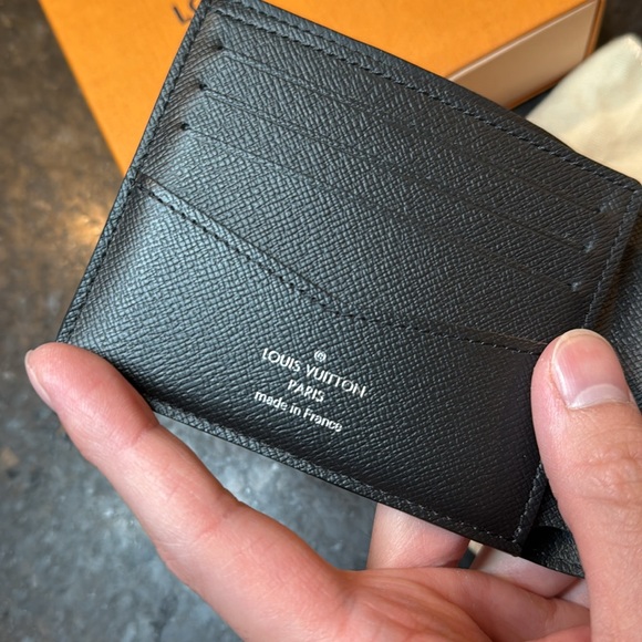 Louis Vuitton Slender Wallet 100% Authentic - Picture 11 of 17